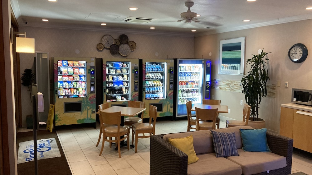 Inn By The Sea La Jolla 45/60