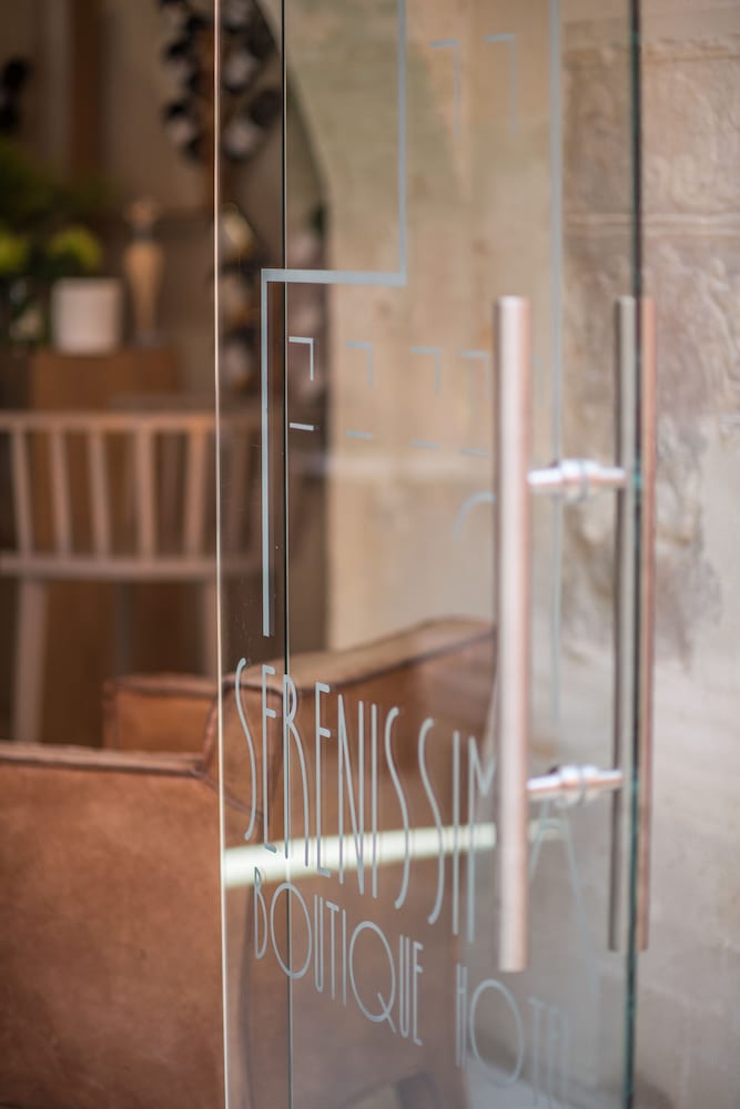Serenissima Boutique Hotel 35/71