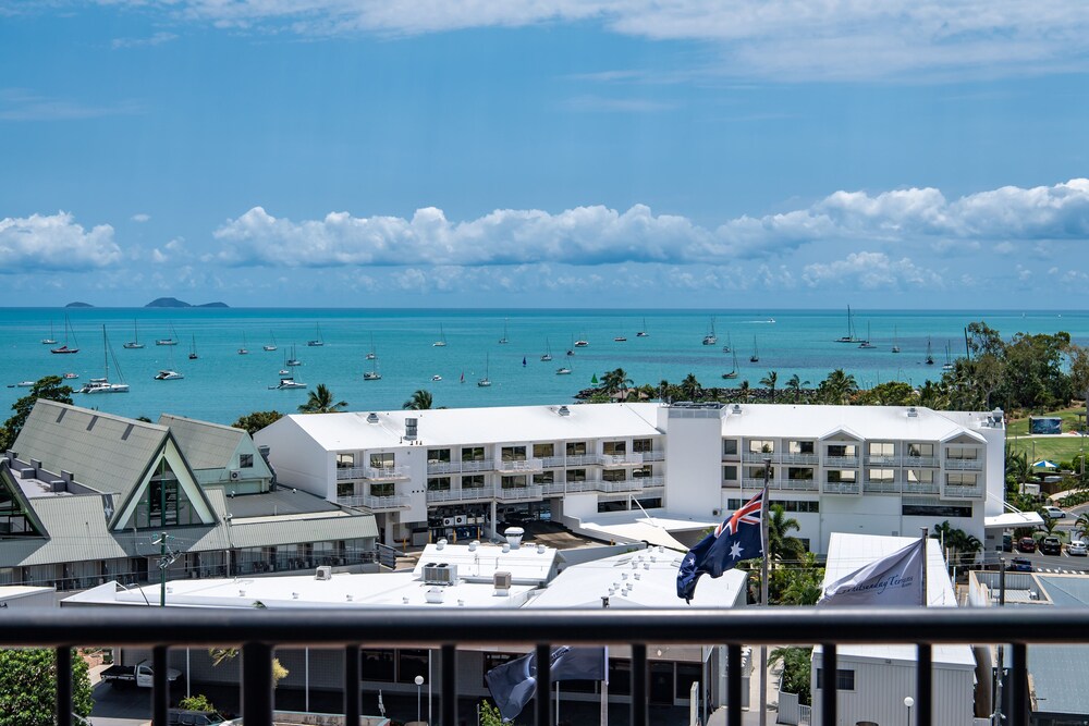 Whitsunday Terraces 8/75