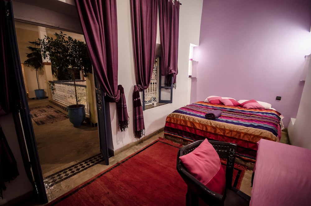 Riad Azalia 32/63