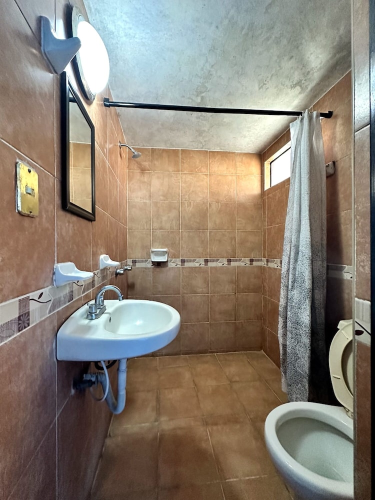 OYO Casa Vieja 47/49