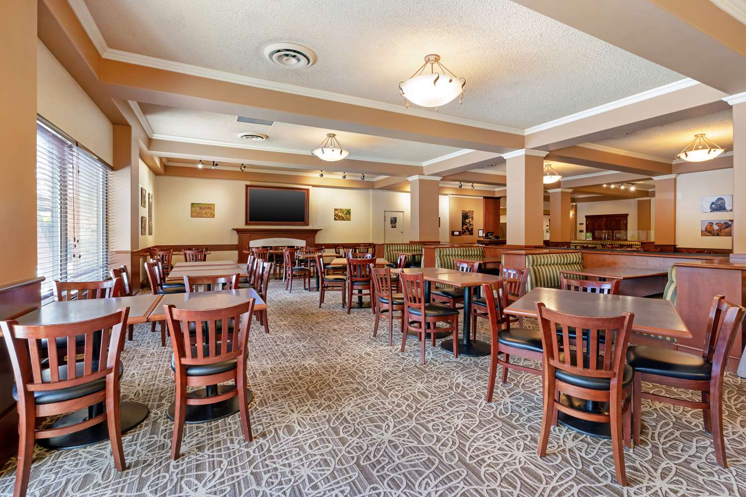 Best Western Plus Barclay Hotel 27/33