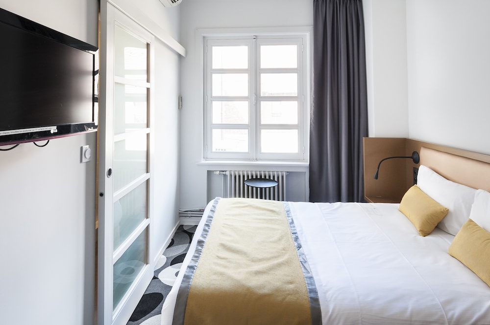 Qualys-Hotel Auberge du Forgeron 19/64