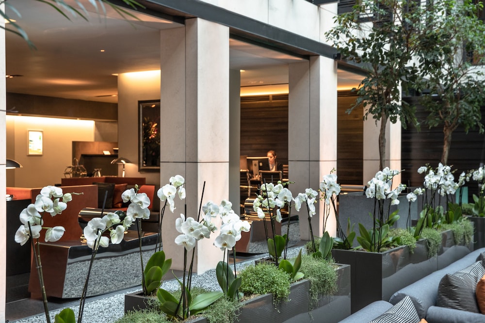 Grosvenor House Suites 34/41
