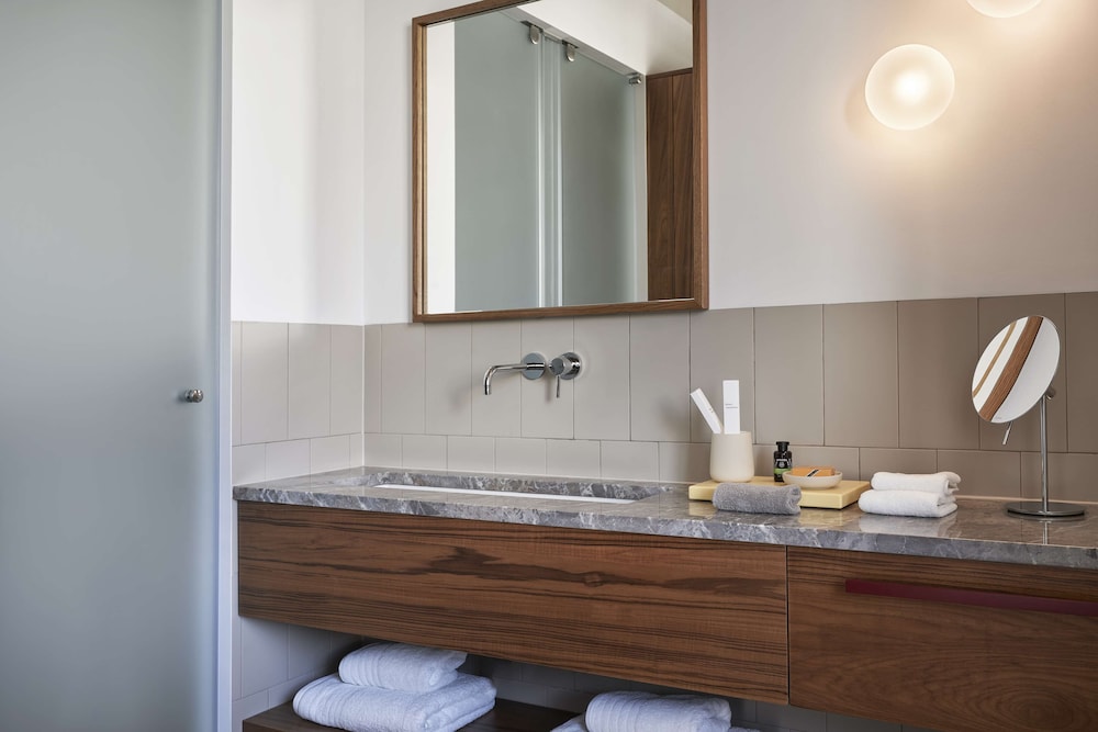 The Social Athens Hotel, a member of Radisson Individuals 49/50