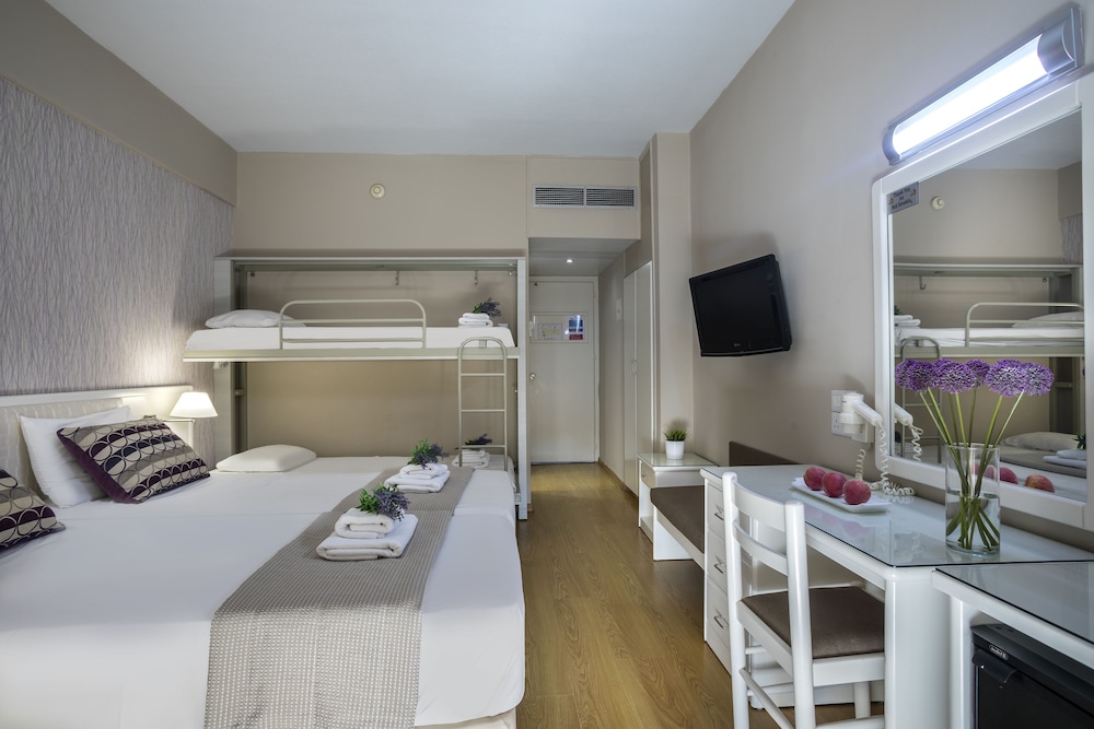 Pavlo Napa Beach Hotel 23/62