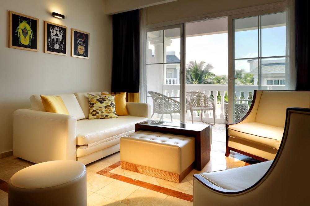 Grand Palladium Lady Hamilton Resort and Spa 23/42