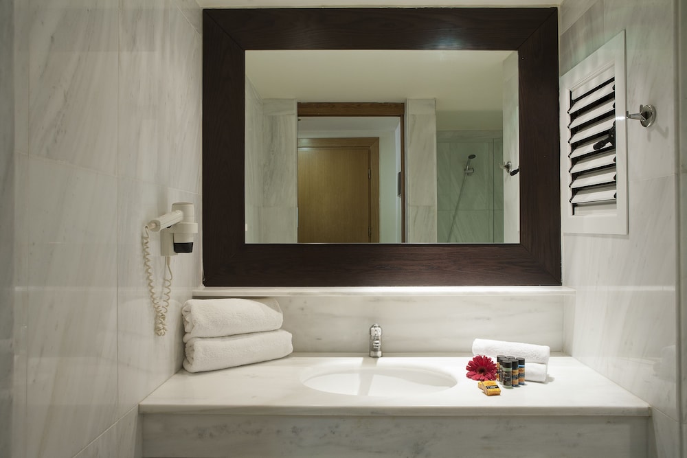 Hermes Hotel 41/42