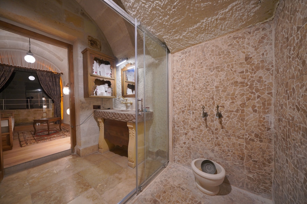 جناح استوديو بسرير كينج وسرير فردي، FAIRYLAND CAVE HOTEL 6/7