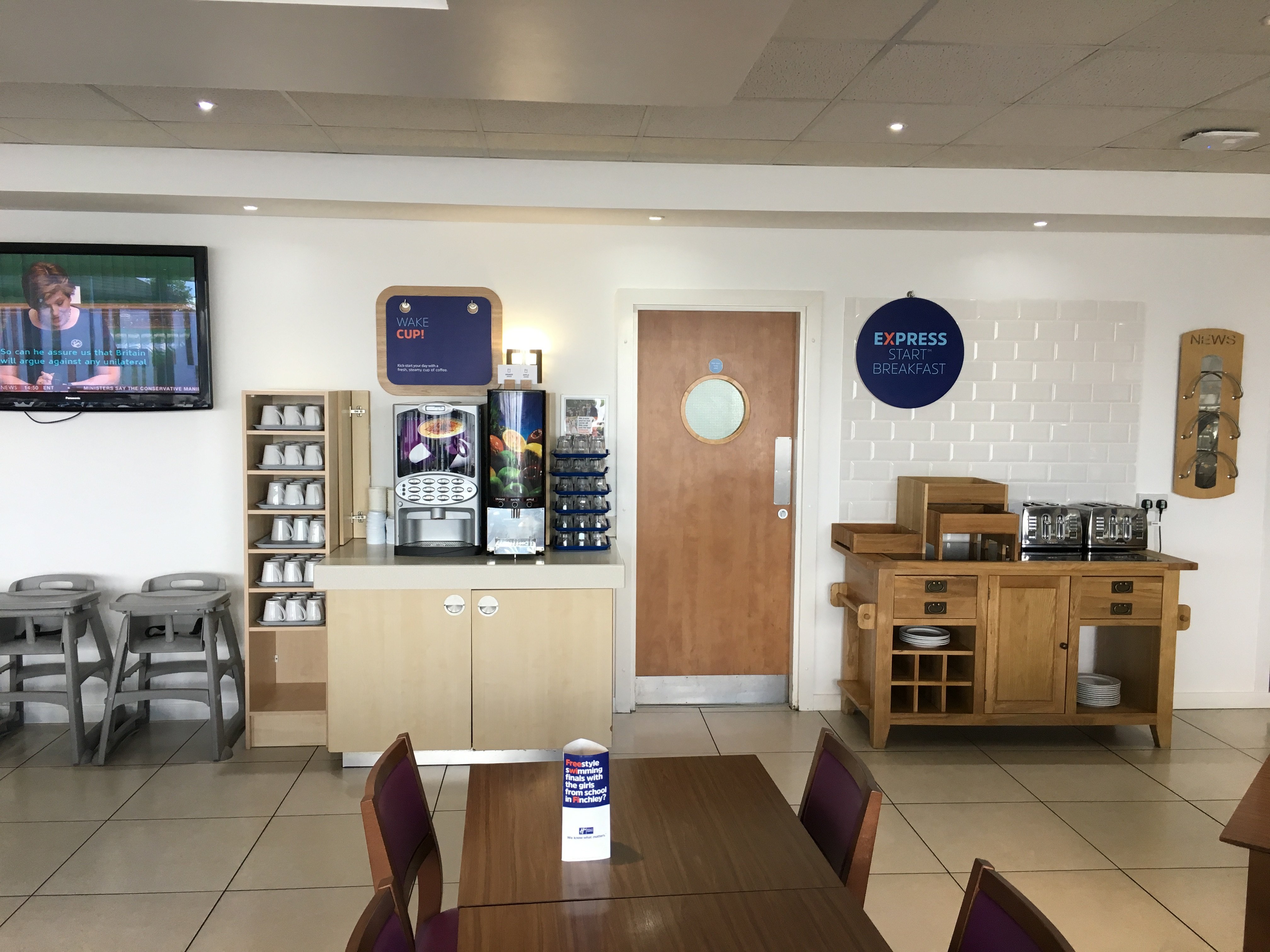 HOLIDAY INN EXPRESS NUNEATON 44/50