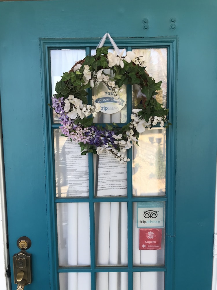 Woodstock Inn B&B 6/50