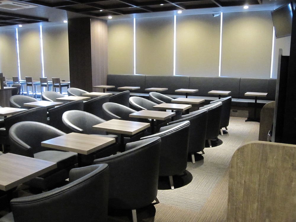 Bizcourt Cabin Susukino - Caters to Men 18/19