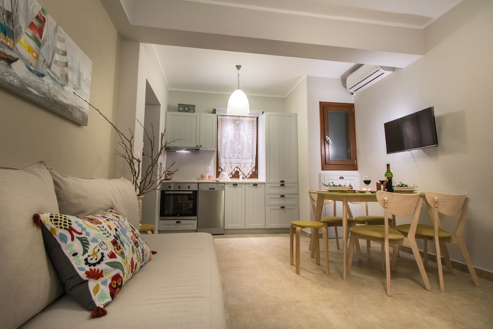 Gratsias Luxury Apartments 21/50