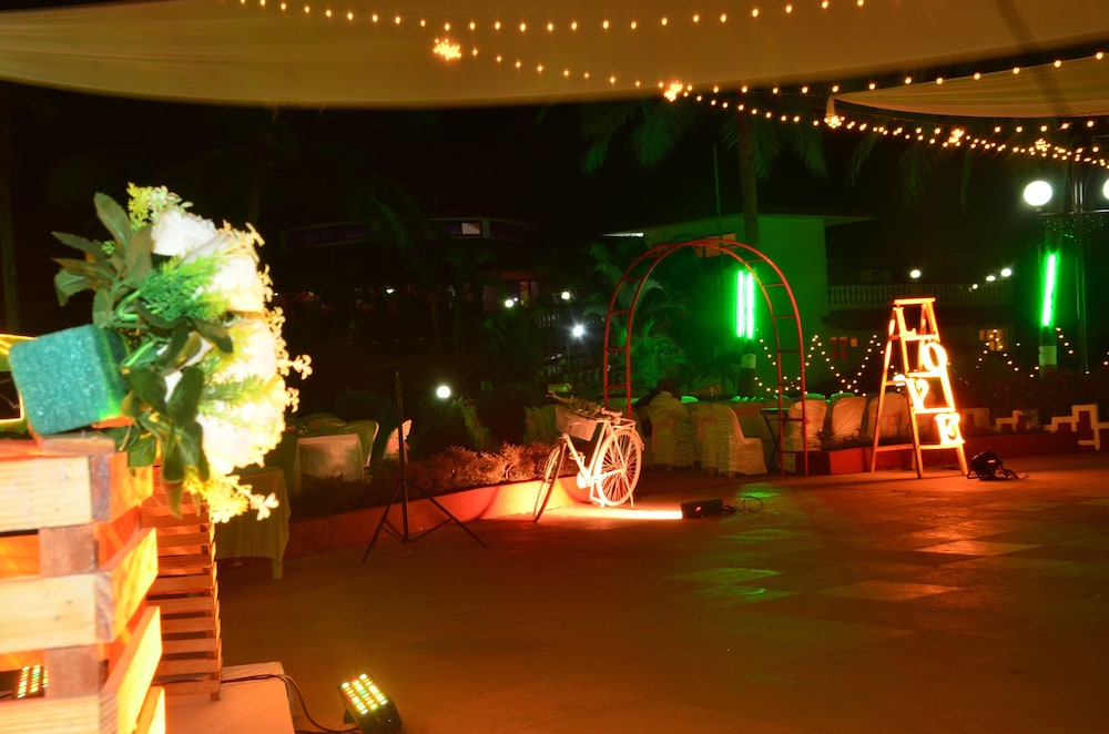 INDISMART WOODBOURNE RESORT 48/50