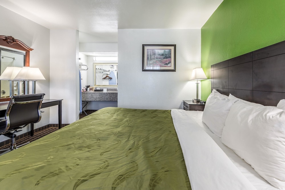 Quality Inn Simpsonville-Greenville 17/41