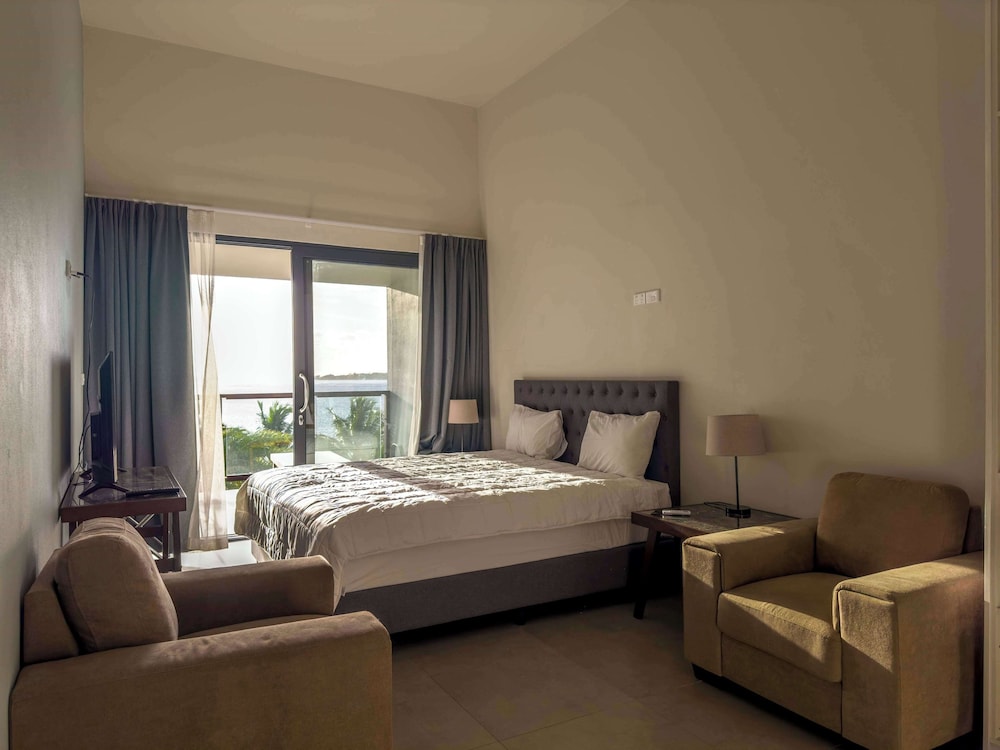 Ramada Suites by Wyndham Seafront Coral Coast 27/60