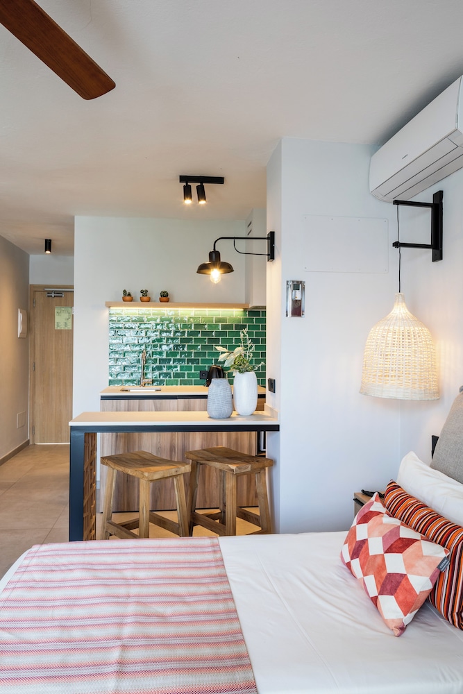 Casita Blanca Apartments - Adult Only 19/50