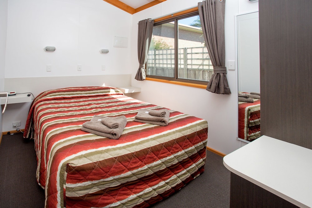 Big4 Whiters Holiday Village 15/50