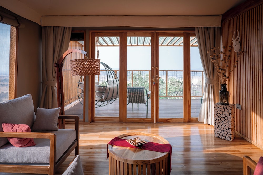 Neptune Serengeti Luxury Tented Camp 25/50