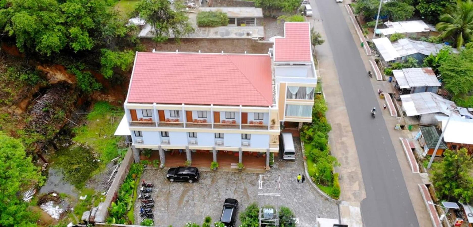Kalton Hotel Labuan Bajo 11/55