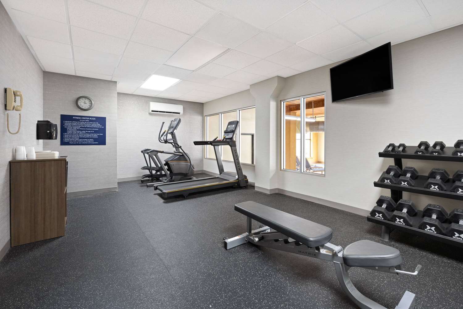 Days Inn & Suites by Wyndham Bozeman 17/29