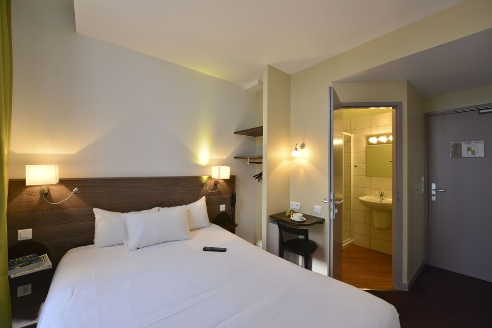 Accostage Hotel 9/63