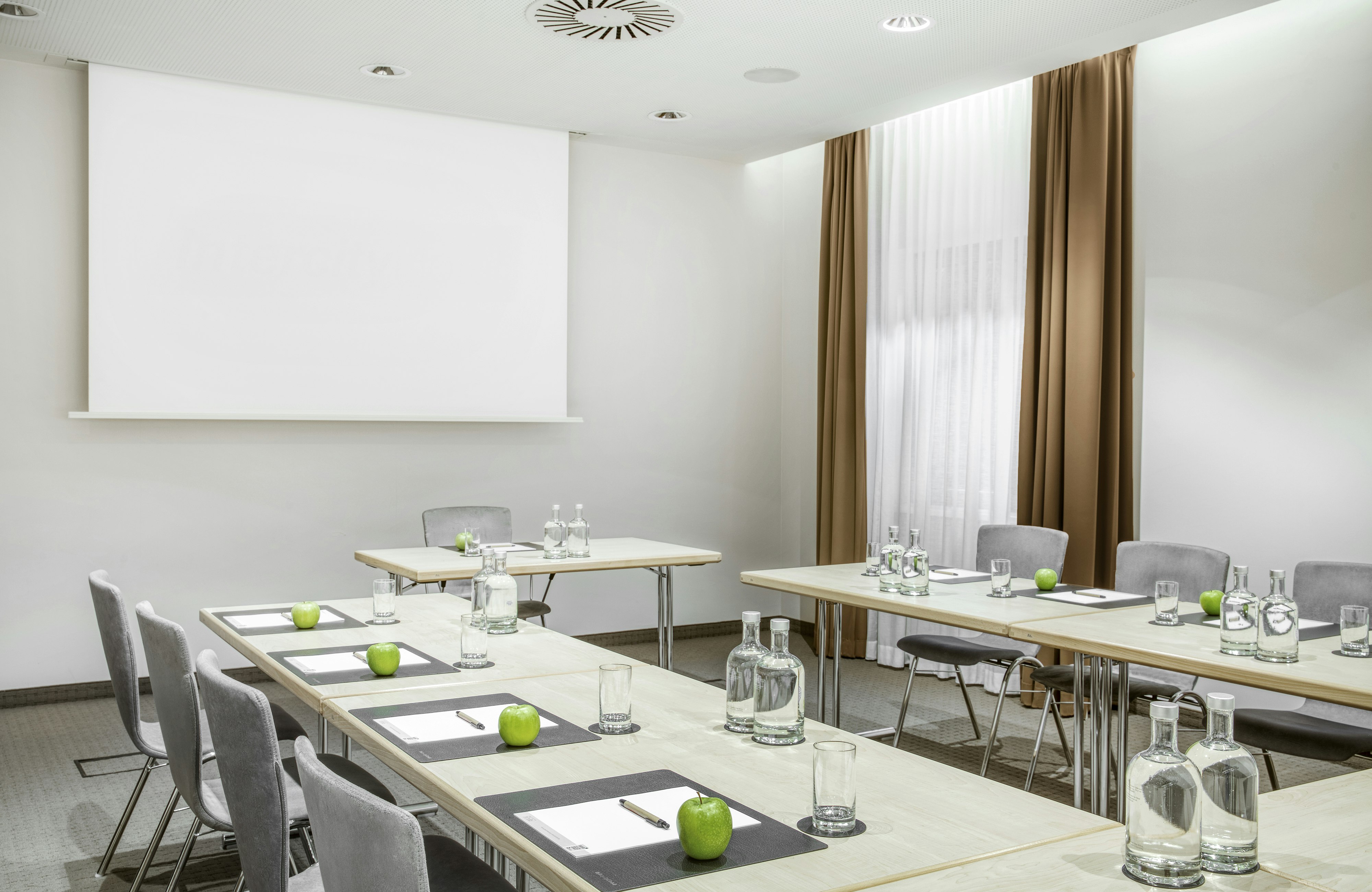 Hotel Nurnberg city center by Leonardo Hotels 32/34