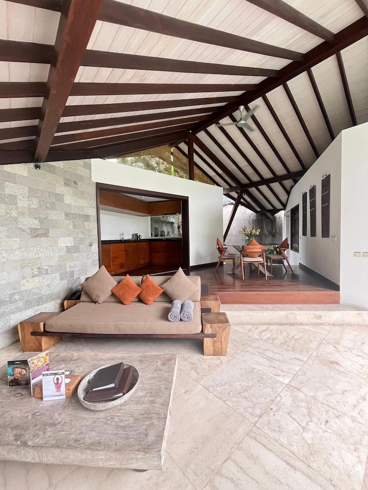 The Layar - Designer Villas & Spa 31/50