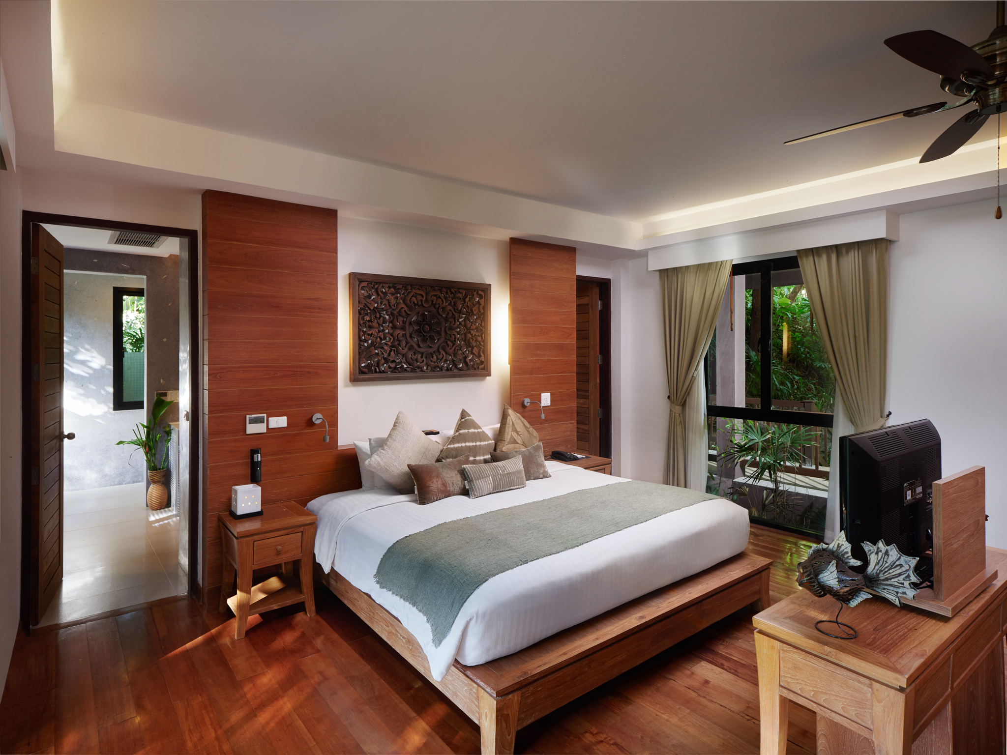 Rainforest, Villa