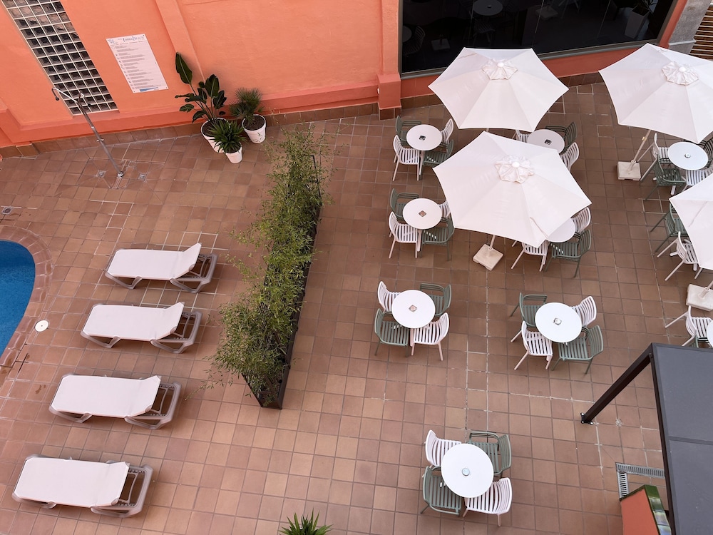 Tossa Beach Center 28/36