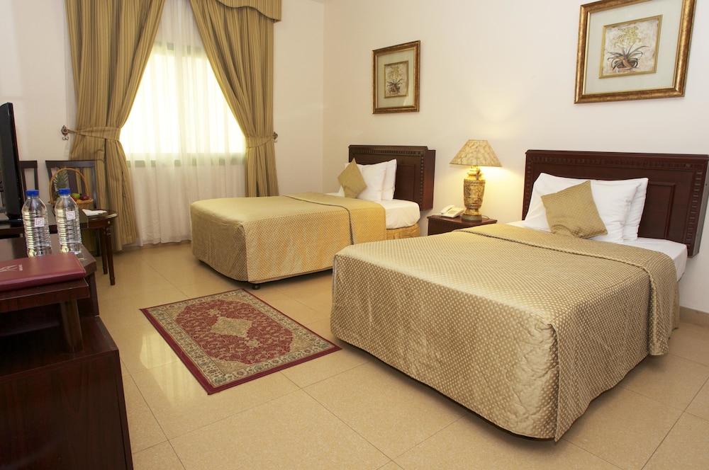 Safeer Plaza Hotel 22/50