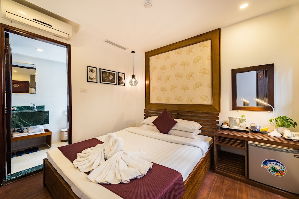 NT Elysian Hotel 20/76