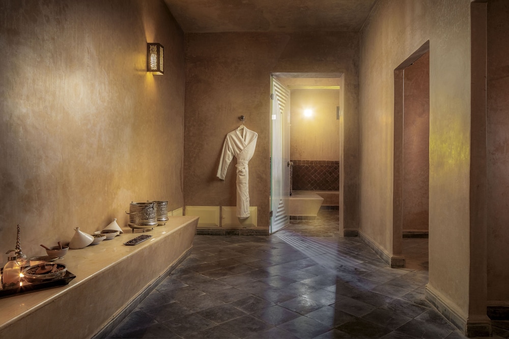 Domaine des Remparts Hotel and Spa 31/60