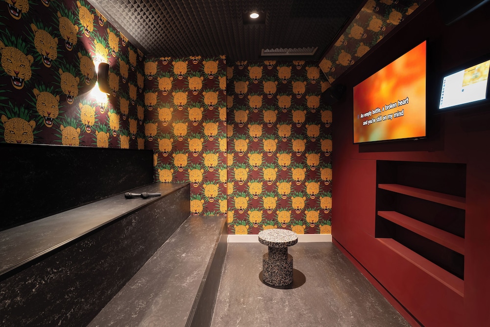 Rockypop Marseille Hotel 17/40