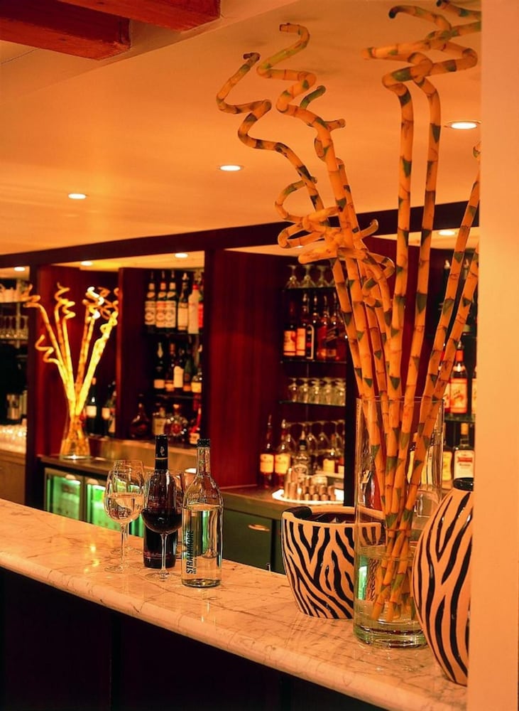 Marwell Hotel 43/60