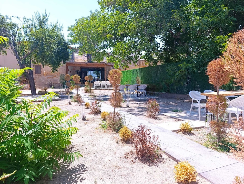 Alfa Cave Hotel 40/50