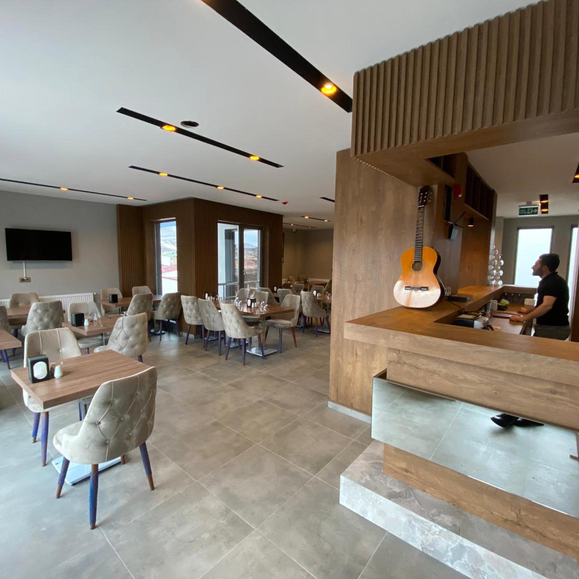 Hotel Aras 21/50