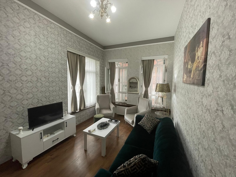 Moda Suites 29/50