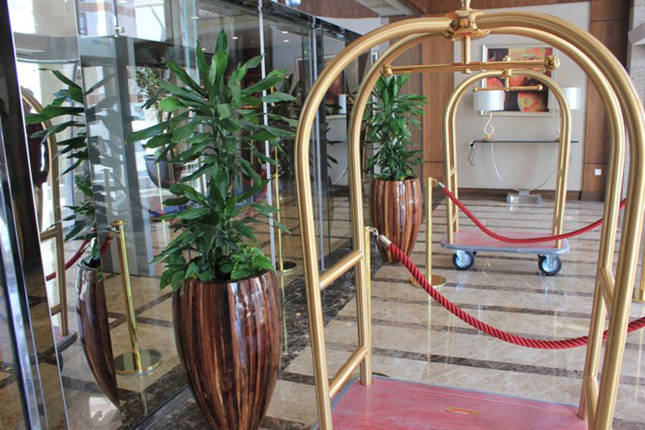 كراون بلازا المدينة(Crowne Plaza Madinah) 68/75