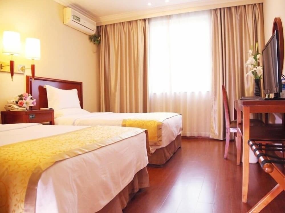 VX Shanghai Railway Station Hotel 13/20