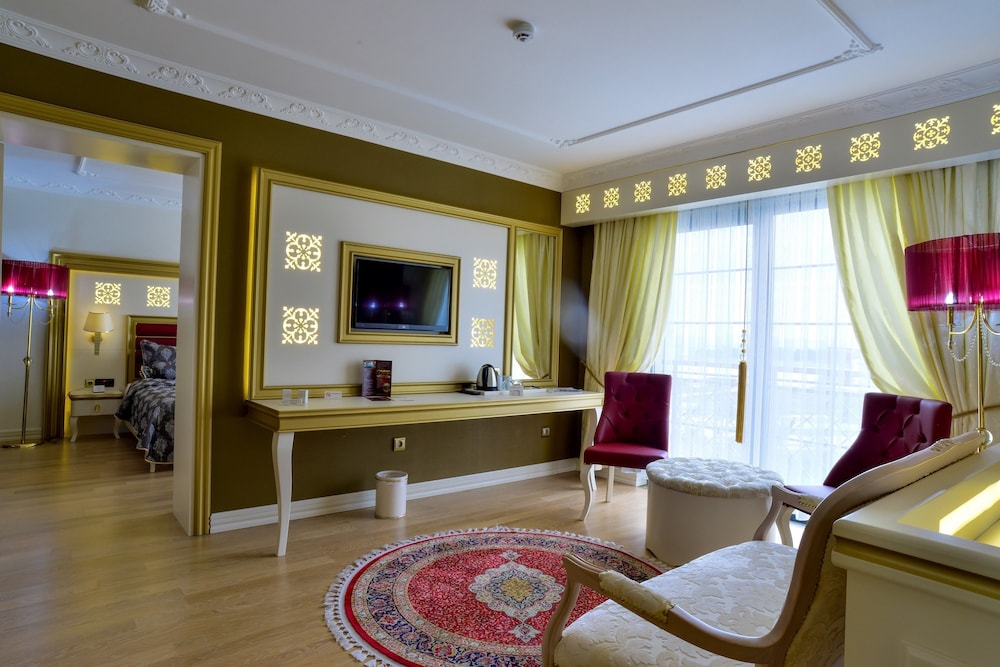 Altintas Otel & Spa 24/50