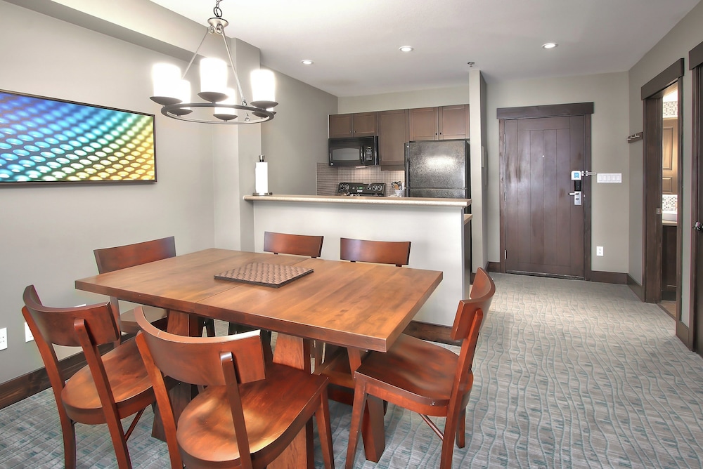 Blue Mountain Resort Mosaic Suites 34/50