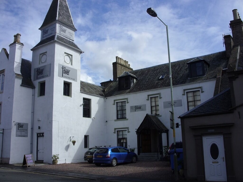 The Tower Gastro Pub And Apartments 25/37
