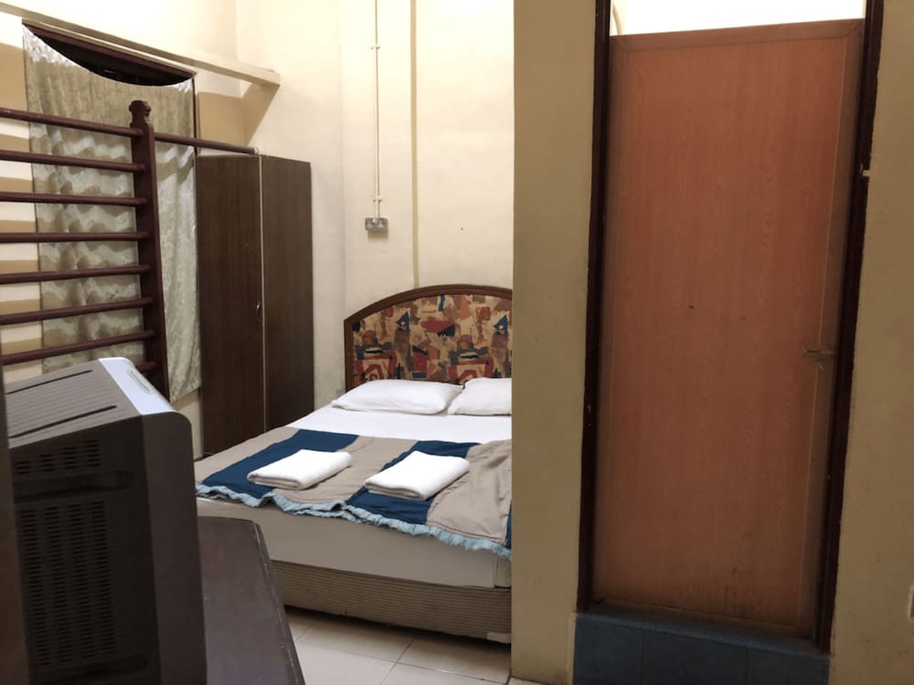 Casavilla Hotel 12/18