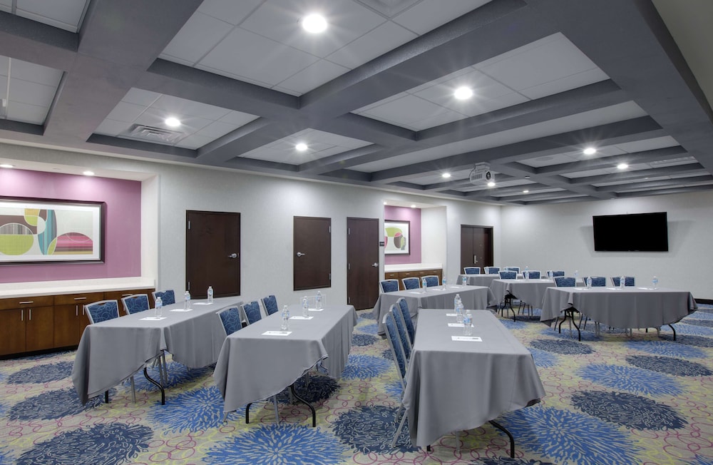 Hampton Inn and Suites by Hilton Tyler - South 32/35
