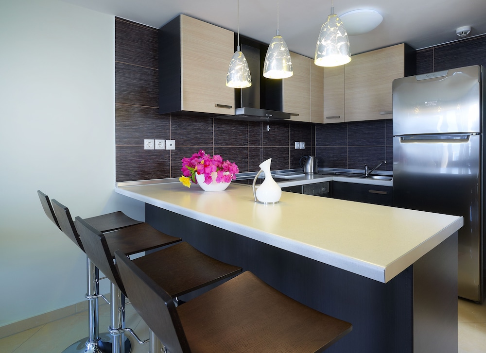 Macaris Suites And Spa 53/66