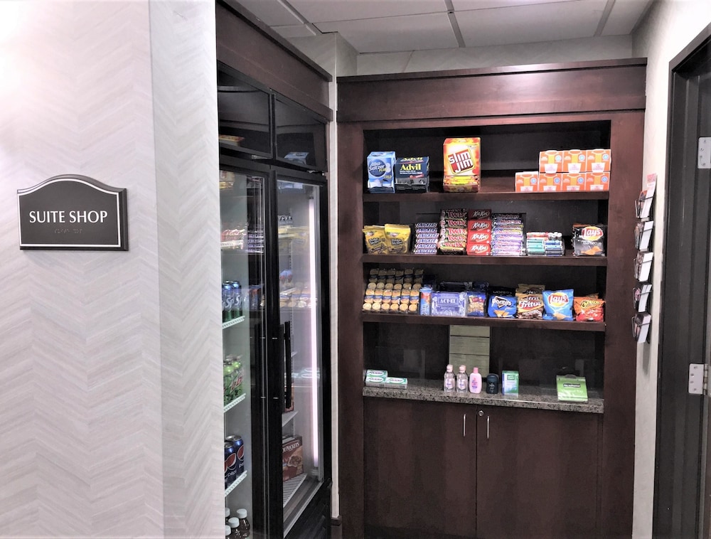 Best Western Plus Galleria Inn & Suites, Memphis TN 11/34