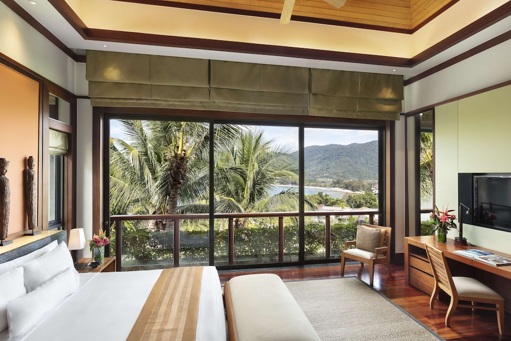 1 BEDROOM, POOL, PENTHOUSE, SUITE