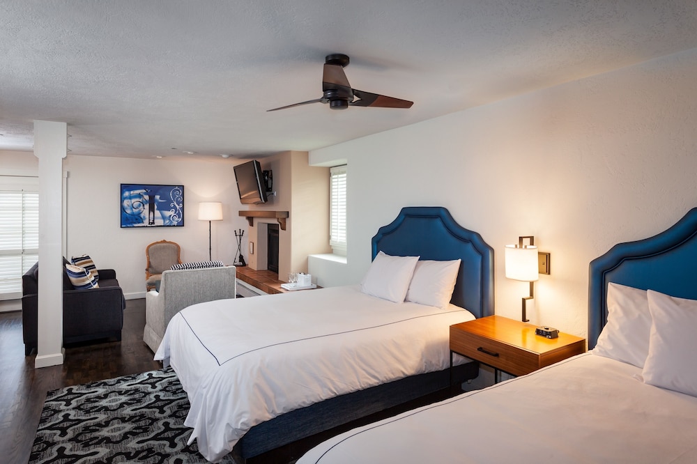 Hotel Pacific Monterey CA 7/40