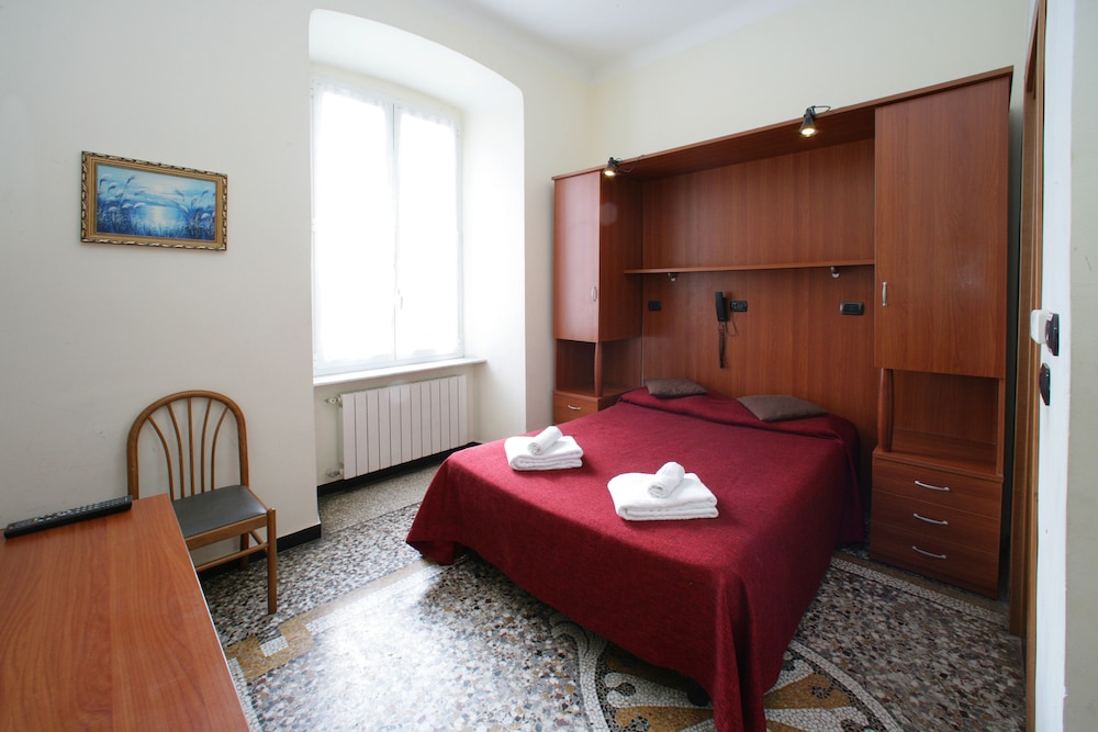 Le Tre Stazioni Hotel 8/27